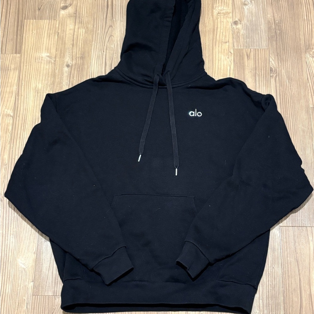 ALO Yoga Women’s Black Hoodie